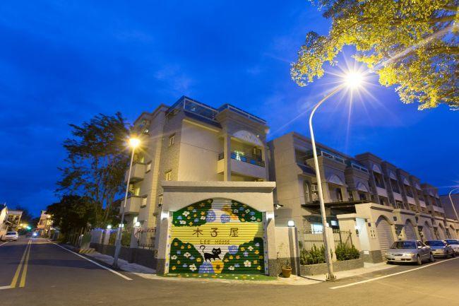 Готель 木子屋民宿lee House Ґуаньшань Екстер'єр фото